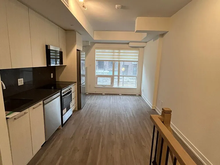 861 Sheppard Ave W #9 — Photo 11