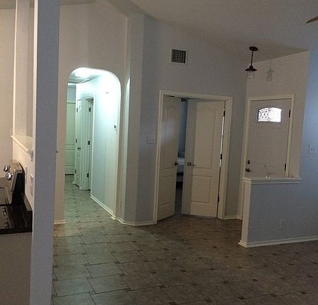 5th image of 14 Coastal Ln