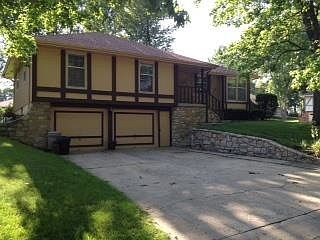 1st image of 2500 S Whitney Ave