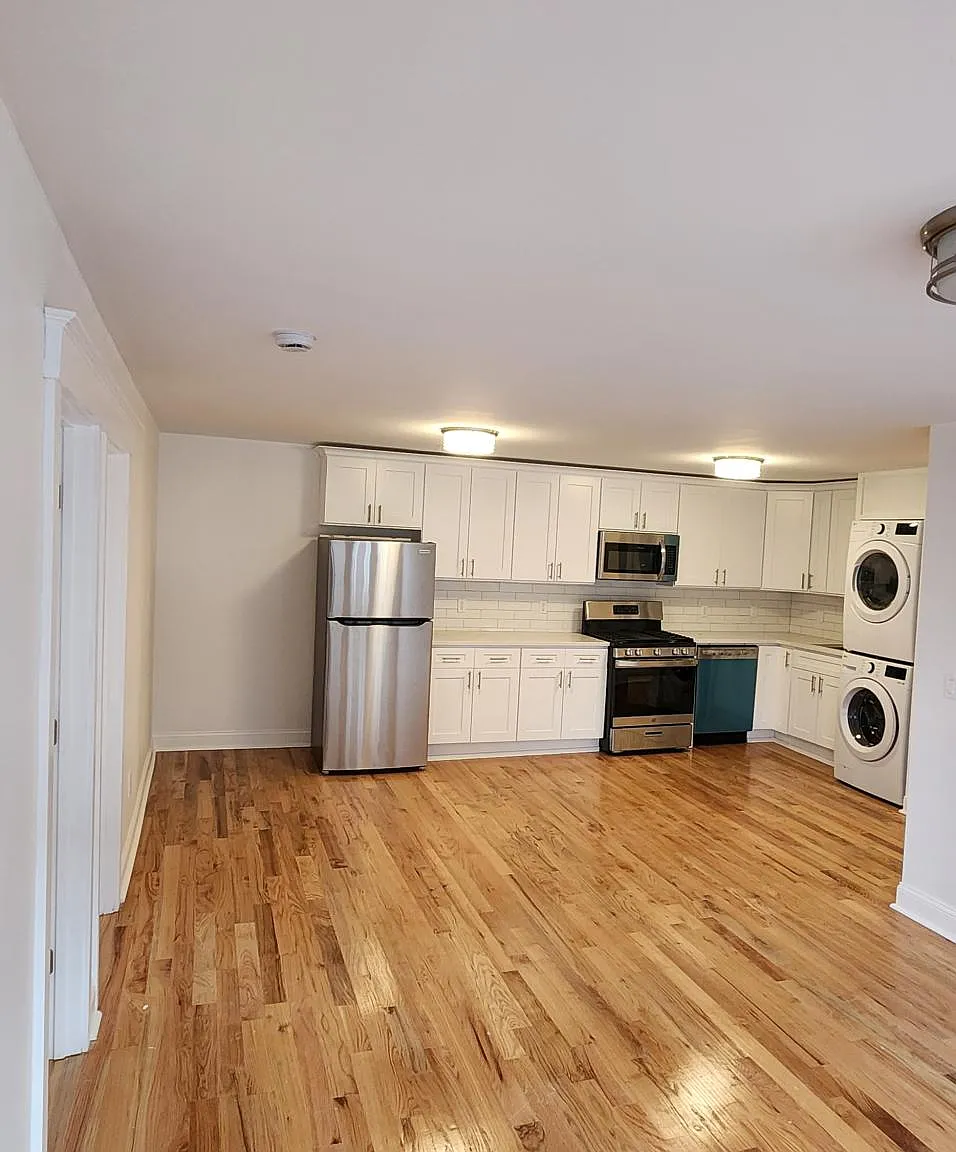5 Poplar St — Photo 3