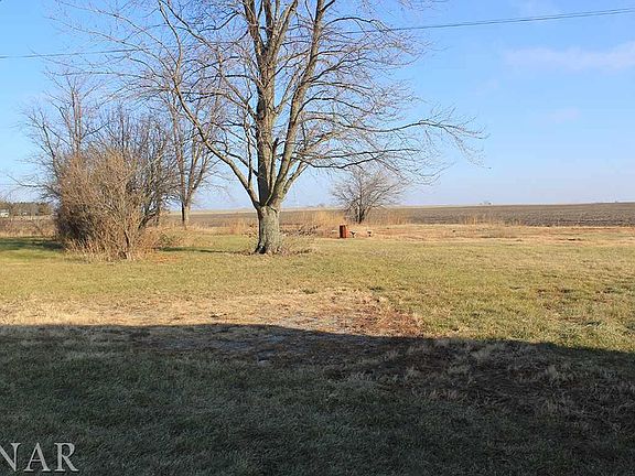 3rd image of 1212 County Road 2800 E
