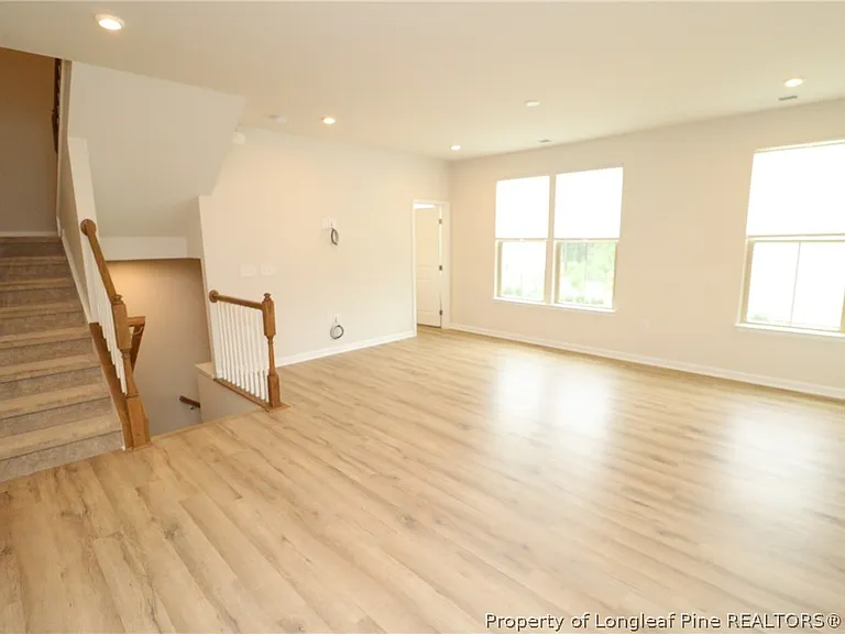 1242 Channing Park Cir — Photo 4