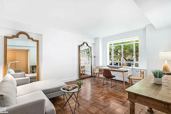 1st image of 25 Central Park W APT 2S