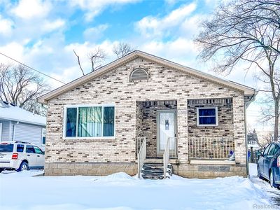 25646 Stanford St, Dearborn Heights, MI, 48125