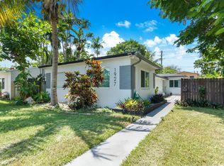 1927 Plunkett St, Hollywood, FL 33020