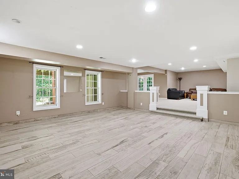 5767 Bush Hill Dr — Photo 52