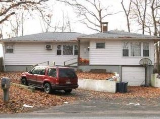 258 Mill Rd, Yaphank, NY 11763