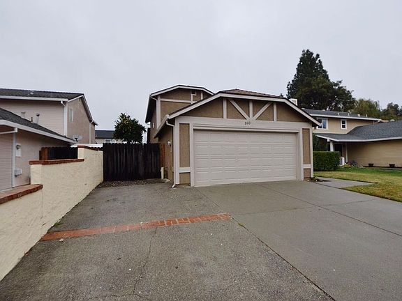 2nd image of 160 Southwood Ct