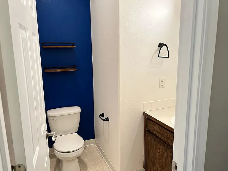 8225 Sweetbrier Loop SE — Photo 5