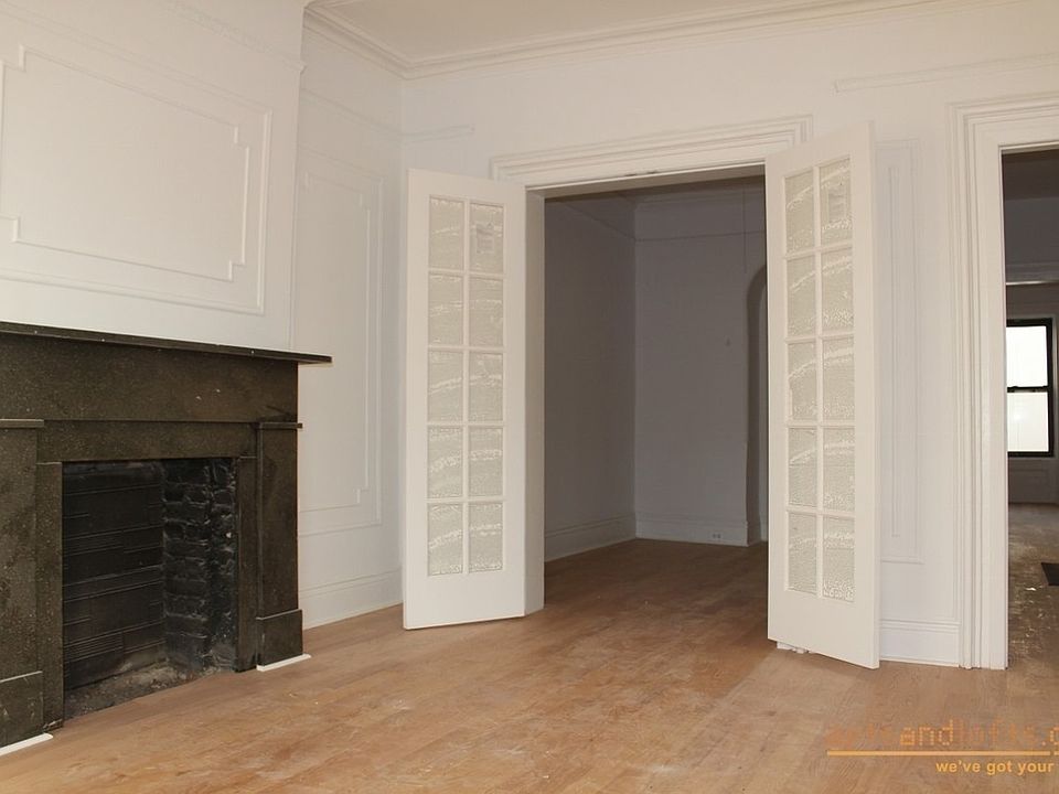 2nd image of 607 Vanderbilt Ave APT 2