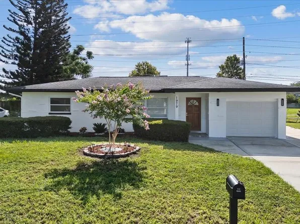 1979 E Skyline Dr, Clearwater, FL 33763