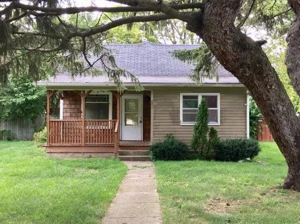 409 S Main St, Flanagan, IL 61740