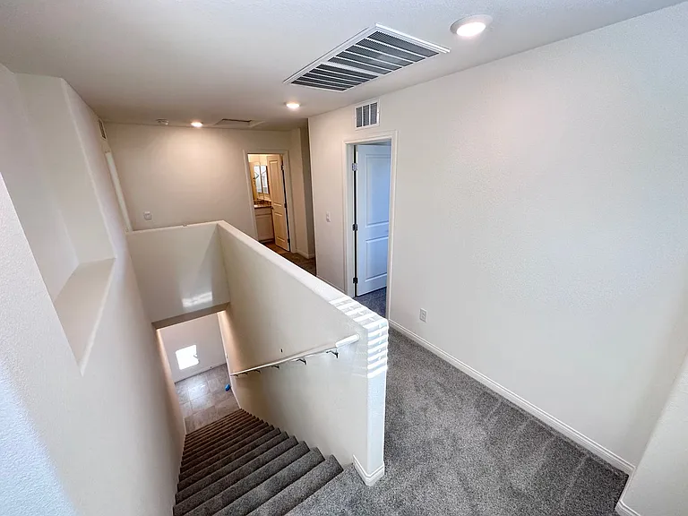 7731 Moore Creek Ln — Photo 19