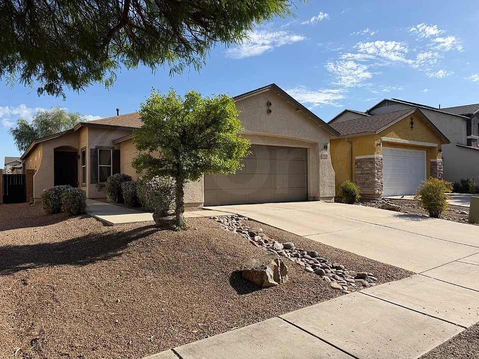 2810 W Duskywing Dr