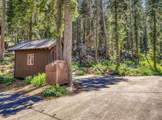 15801 Conifer Dr, Truckee, CA 96161