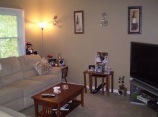 200 Manville Hill Rd APT E120, Cumberland, RI 02864