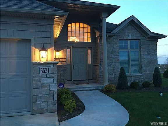 2nd image of 5531 Privet Dr