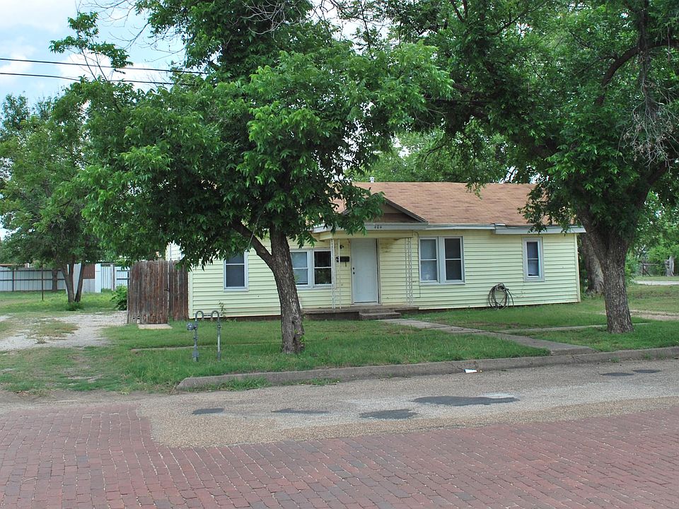 1st image of 404 N Avenue F