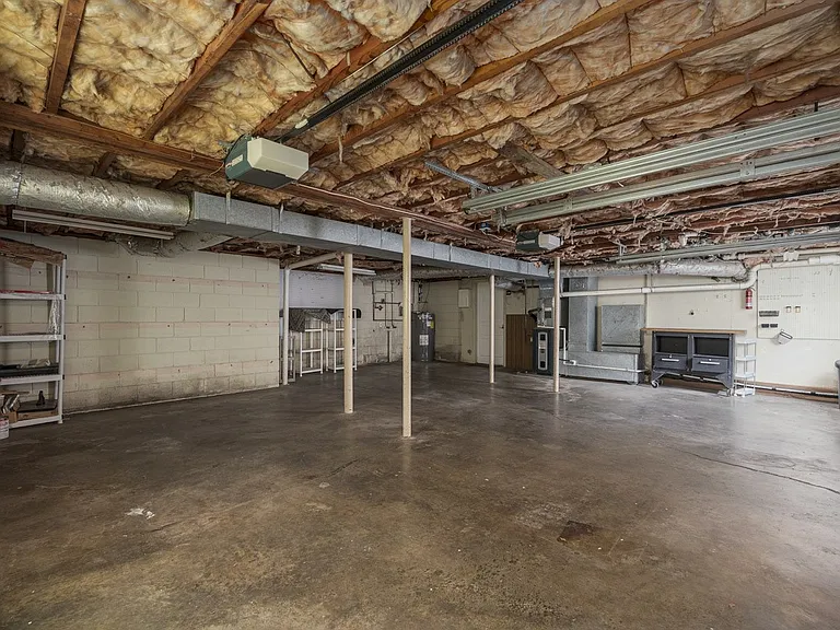 5235 Kincannon Dr — Photo 36