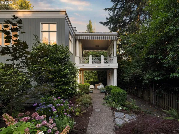 1615 S Greenwood Rd, Portland, OR 97219