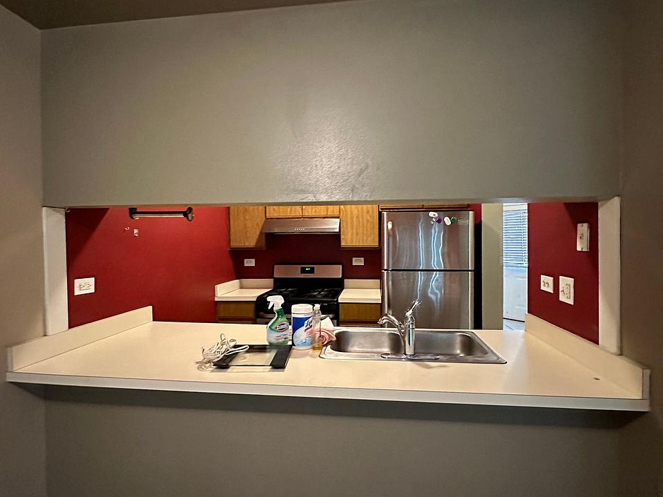 1st image of 1474 Golfview Dr