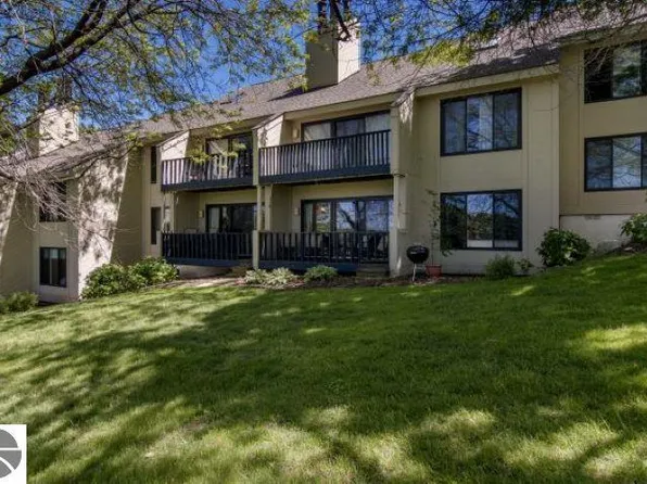 5821 Shanty Creek Rd, Bellaire, MI 49615