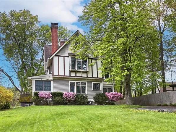 6 Galloway Road, Warwick, NY 10990