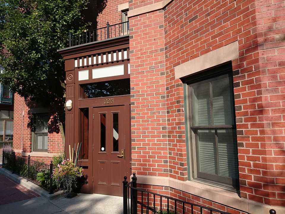 2nd image of 225 Shawmut Ave APT 4