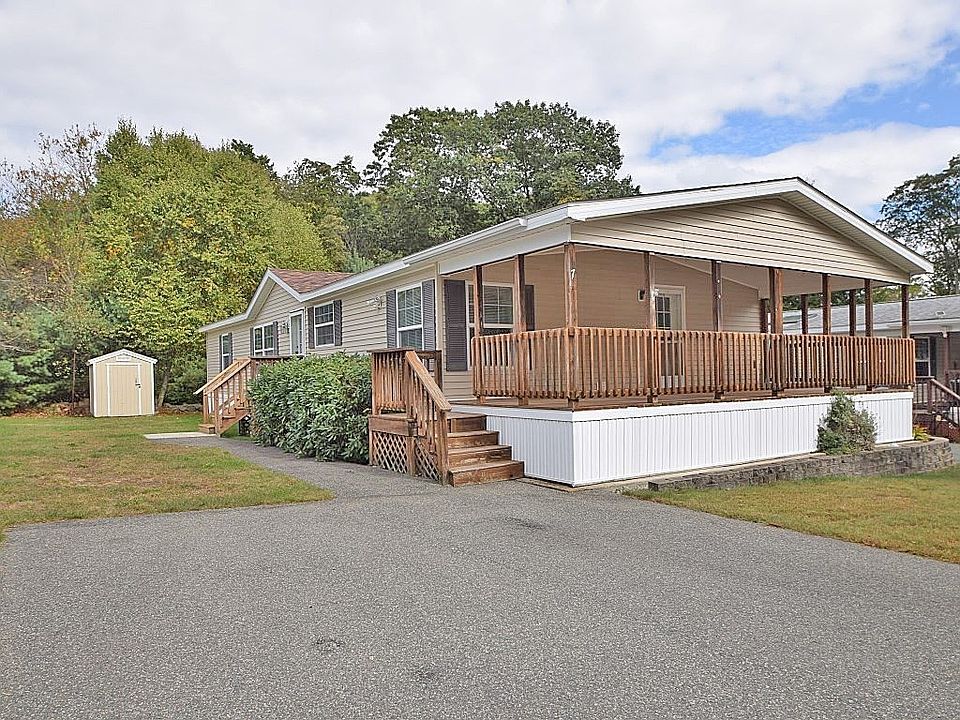 1st image of 7 Medallion Rd