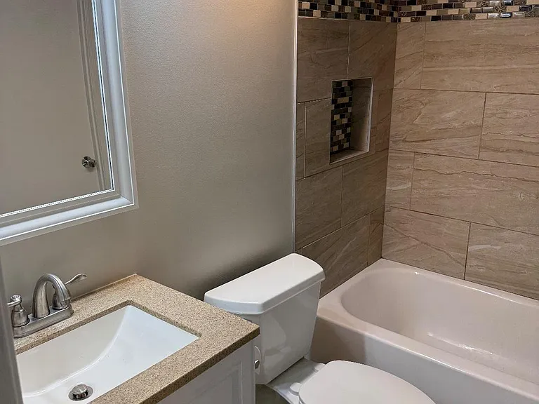 1203 Crosshill Ct — Photo 13