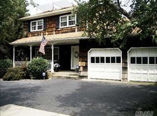94 Fort Hill Rd, Huntington, NY 11743