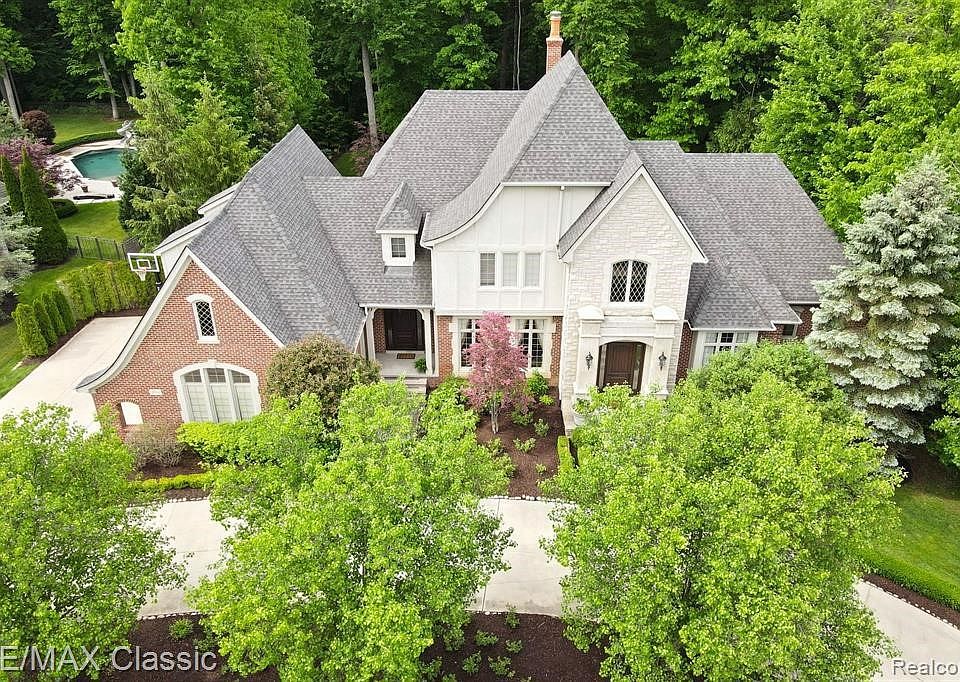 1st image of 47910 Bellagio Ct