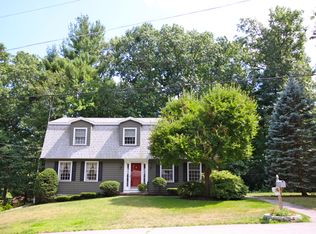 8 Nova Rd, Nashua, NH 03064