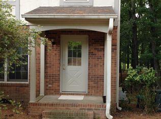 2105 E Old Oxford Rd #B, Chapel Hill, NC 27514