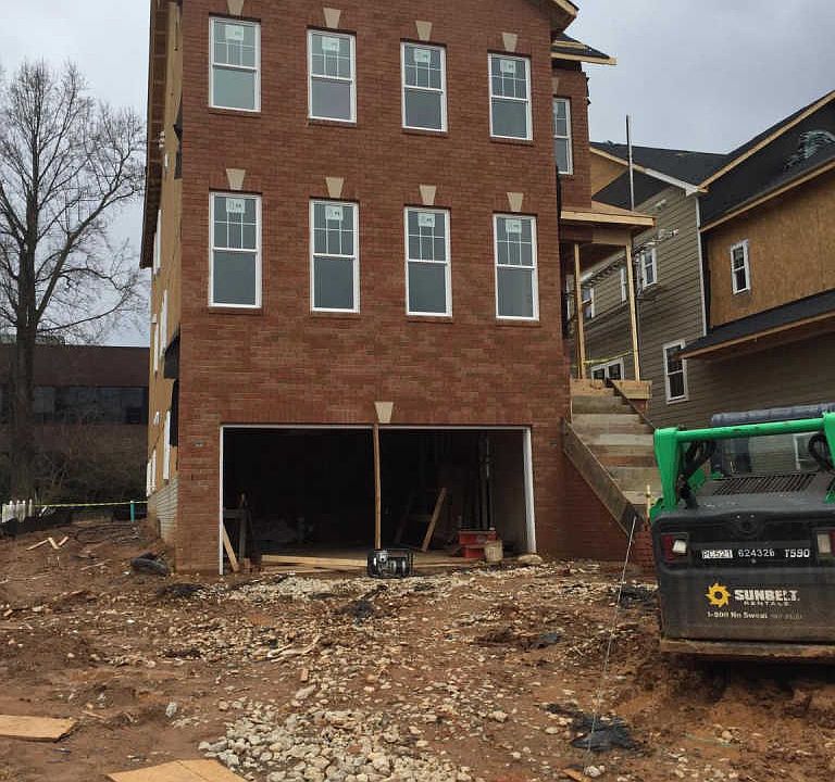 1st image of 10807 1st St