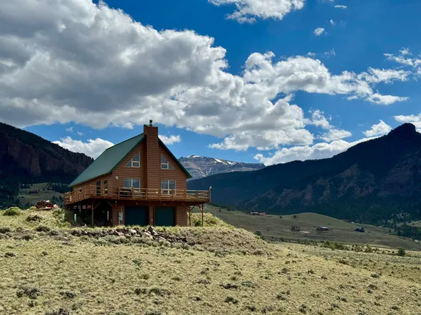 174 Hawk Dr, Cody, WY 82414