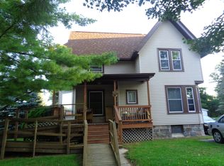 904 E Maple St, Horicon, WI 53032