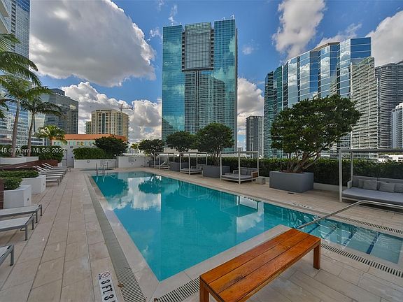 3rd image of 1300 Brickell Bay Dr APT 2308