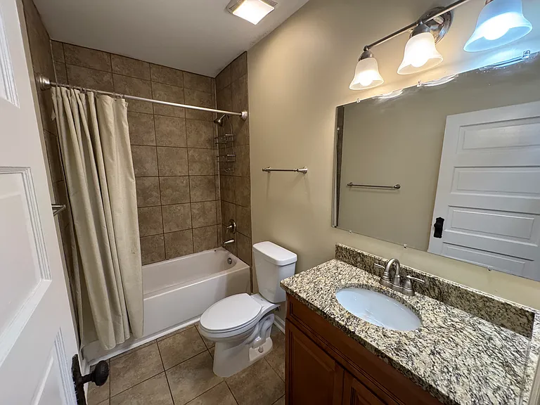 1464 Indianola Ave #1464 — Photo 9