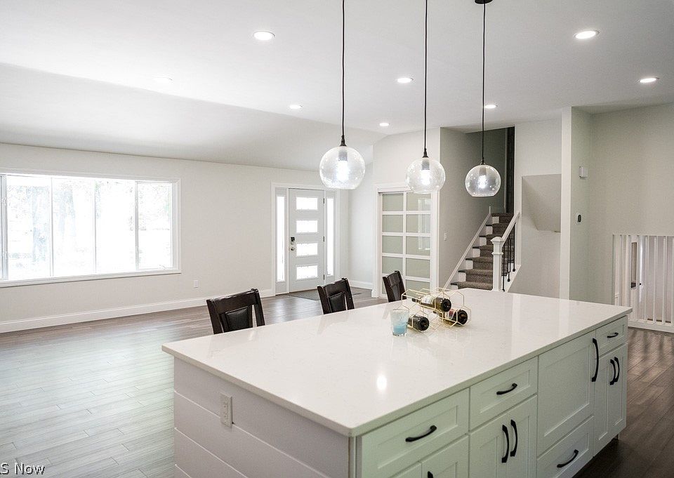 3939 Canterbury Rd, North Olmsted, OH 44070 Zillow