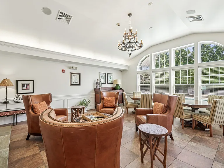 The Residences at Seven Gables — Photo 14