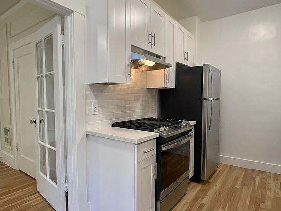 3rd image of 2070 Fell St APT 5