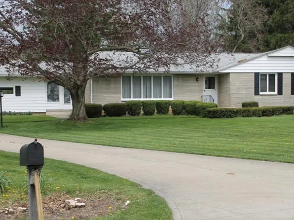 1192 Springbrook Dr, Mansfield, OH 44906