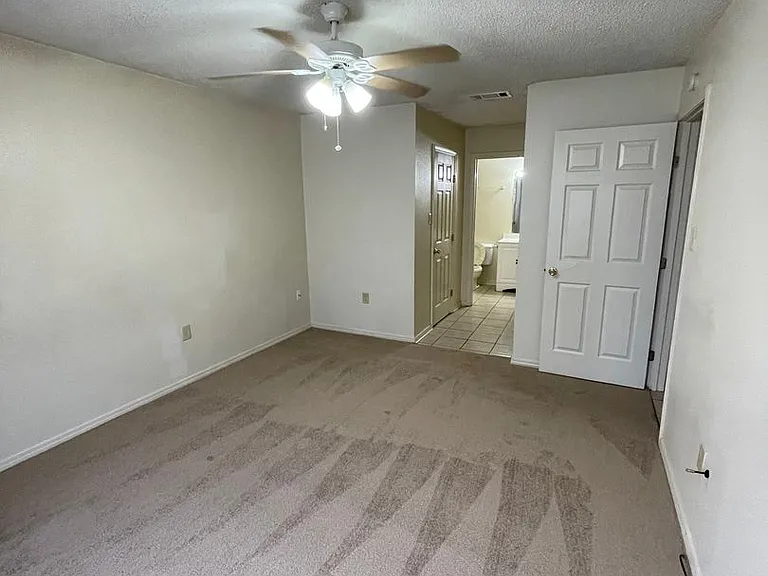 2705 Amanda Dr #A-D — Photo 15