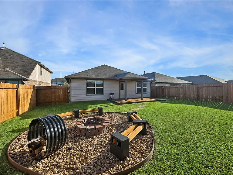 29523 Patricias Way — Photo 2