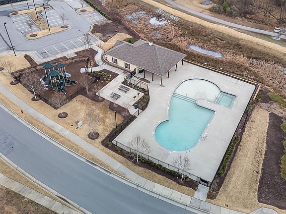 2nd image of 3411 Antler View Dr