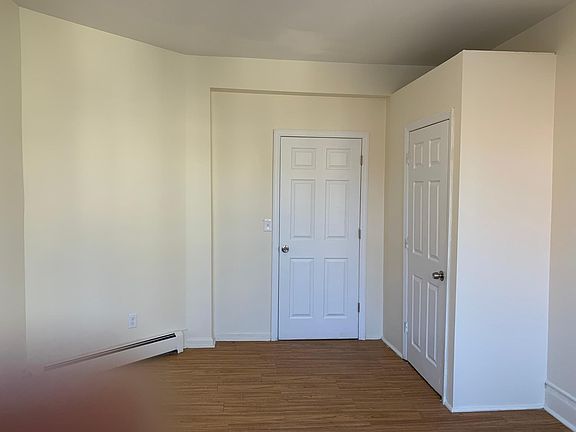 2nd image of 7 William St Floor 2