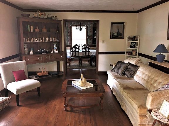 5th image of 309 Blumont Dr