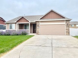 7463 Final Turn Dr, Wellington, CO 80549