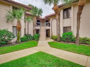 300 E Club Cir APT 107, Boca Raton, FL 33487